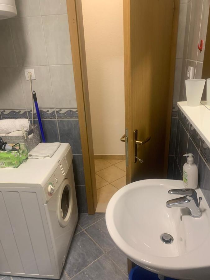 Apartman S & S Makarska Eksteriør billede